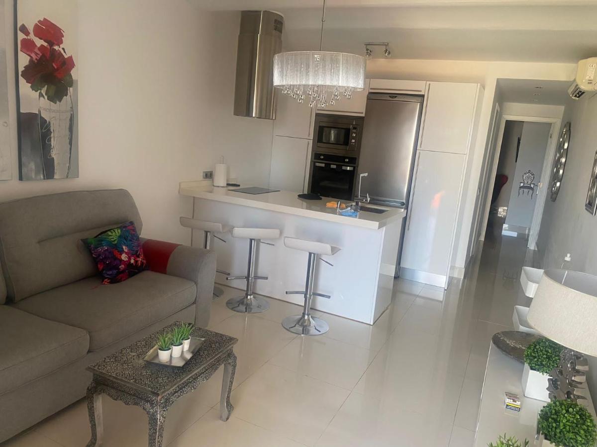 Sun Club Playa Del Aguila By La Piedra Viva Apartment San Bartolomé Luaran gambar